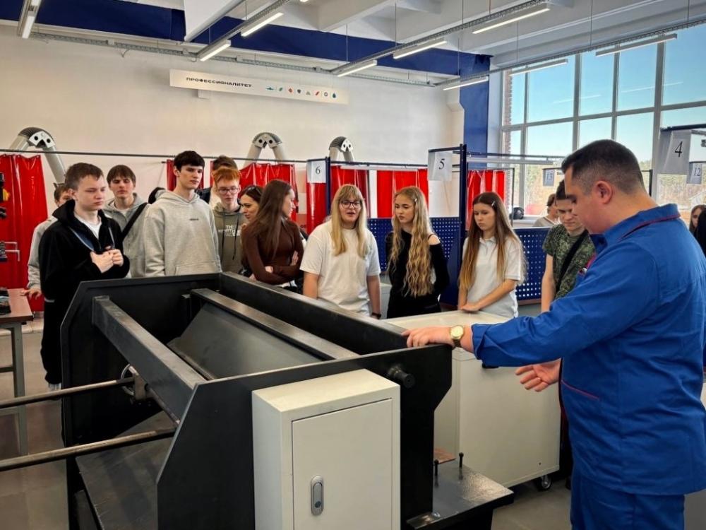 Шаг в будущее: первомайские школьники познакомились с миром профессий в Сарове